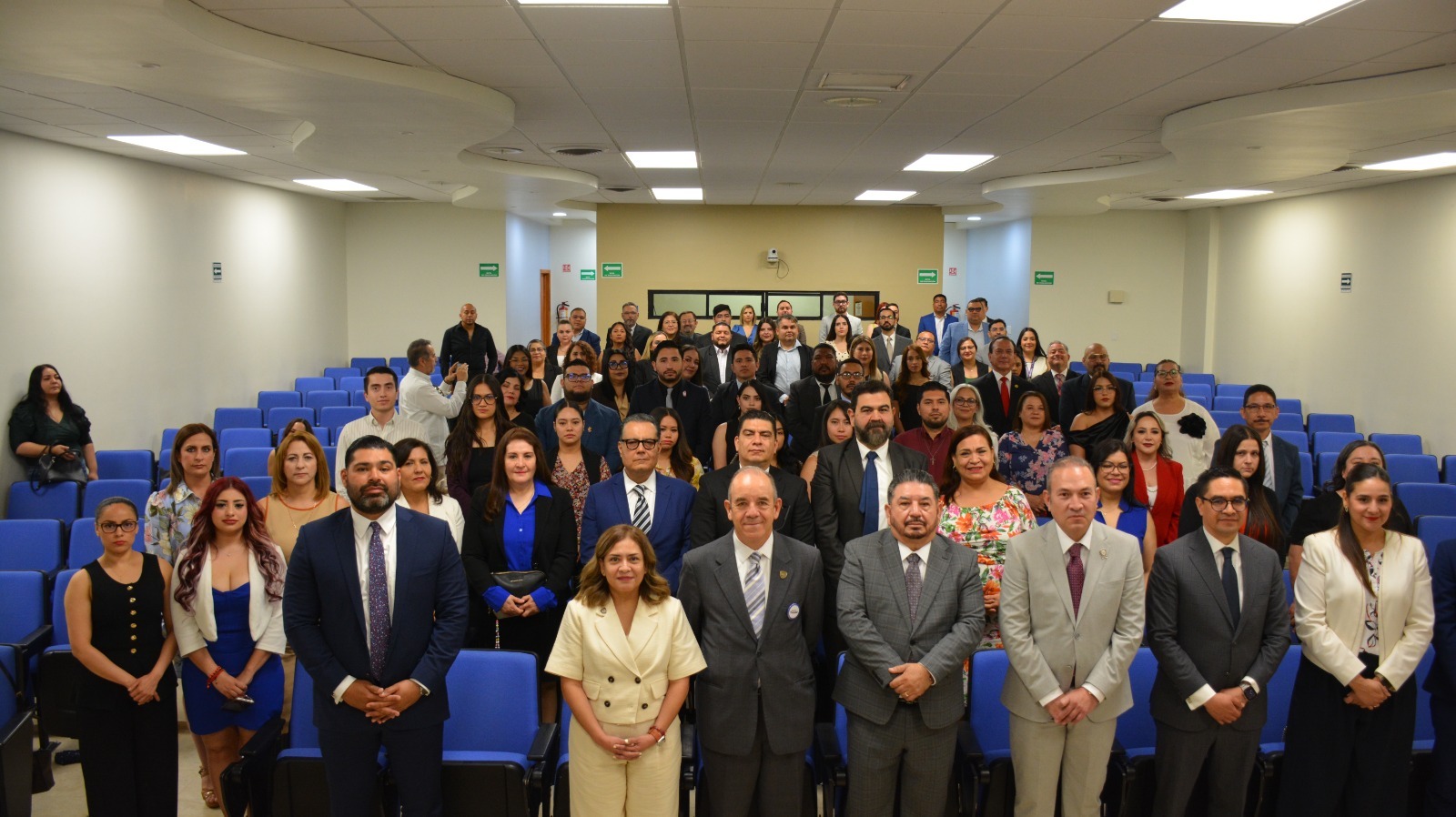 Egresan 97 alumnos del posgrado de Formación Judicial