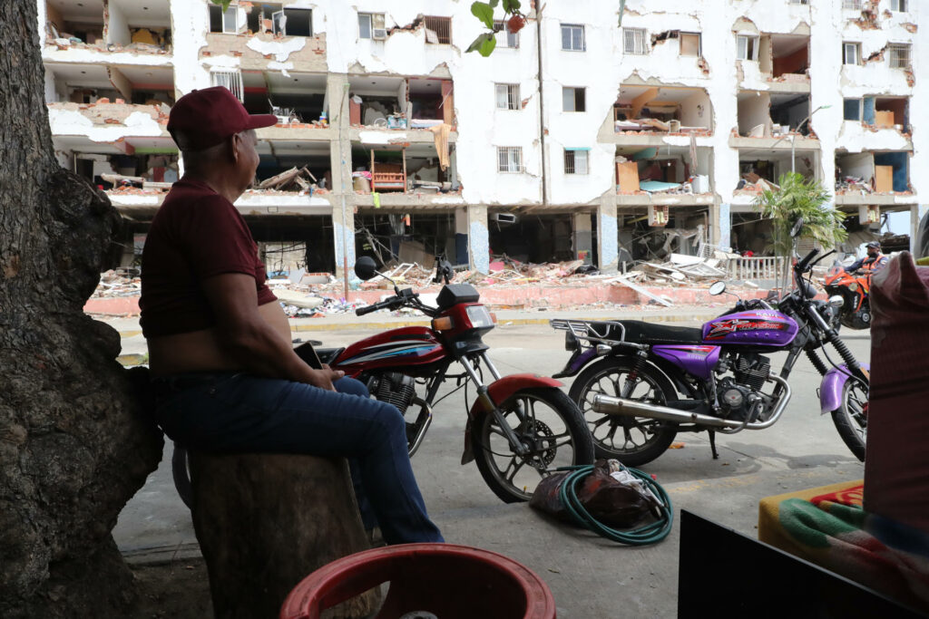 Organización de EE.UU. espera ayudar por cinco años a afectados por terremotos en Venezuela - 37a27aee27cdf79afec50833ca18af65d6f56eeaw-1024x683