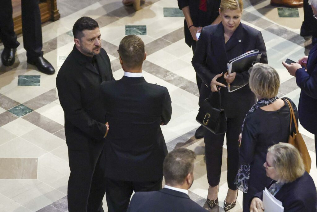 7d09a49a4caafbfeebc6bda1286b5cc910977ed4w-1024x683-1 Trump, Netanyahu y Zelenski asisten al funeral del influyente senador Lindsey Graham - 7d09a49a4caafbfeebc6bda1286b5cc910977ed4w-1024x683