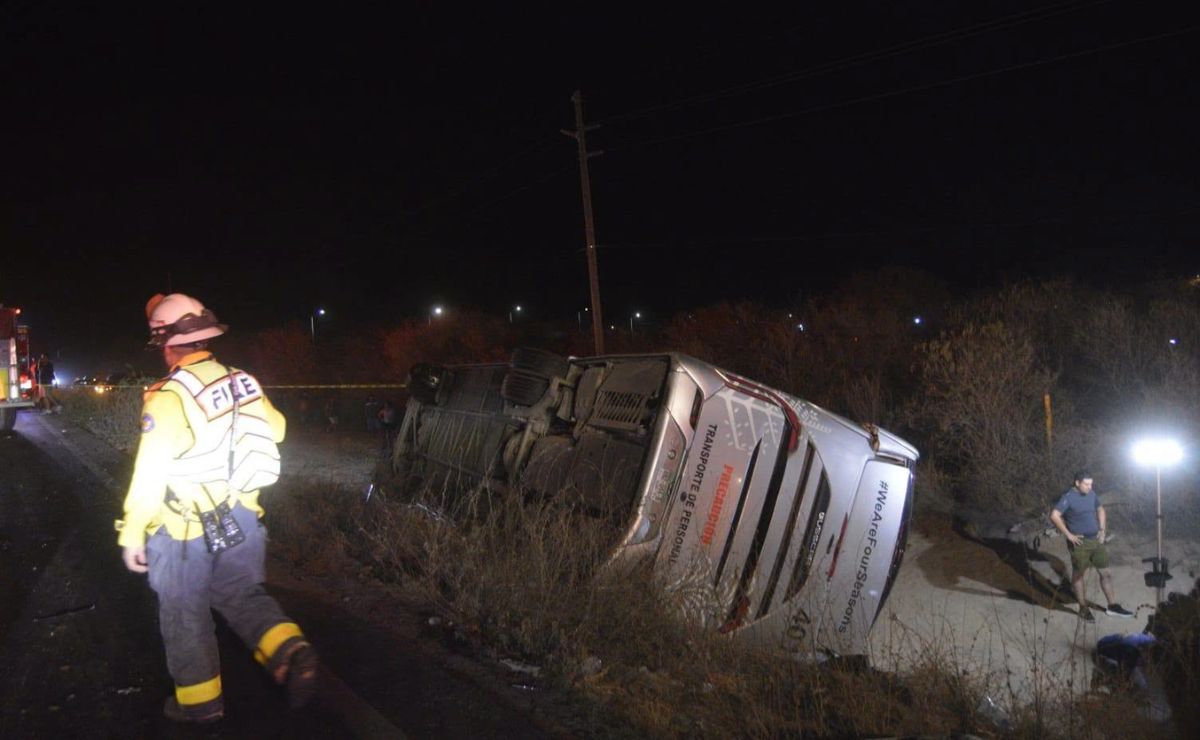 Autobús de hotel choca en Los Cabos; hay 3 muertos y 17 heridos - accidente-de-autobus-en-los-cabos