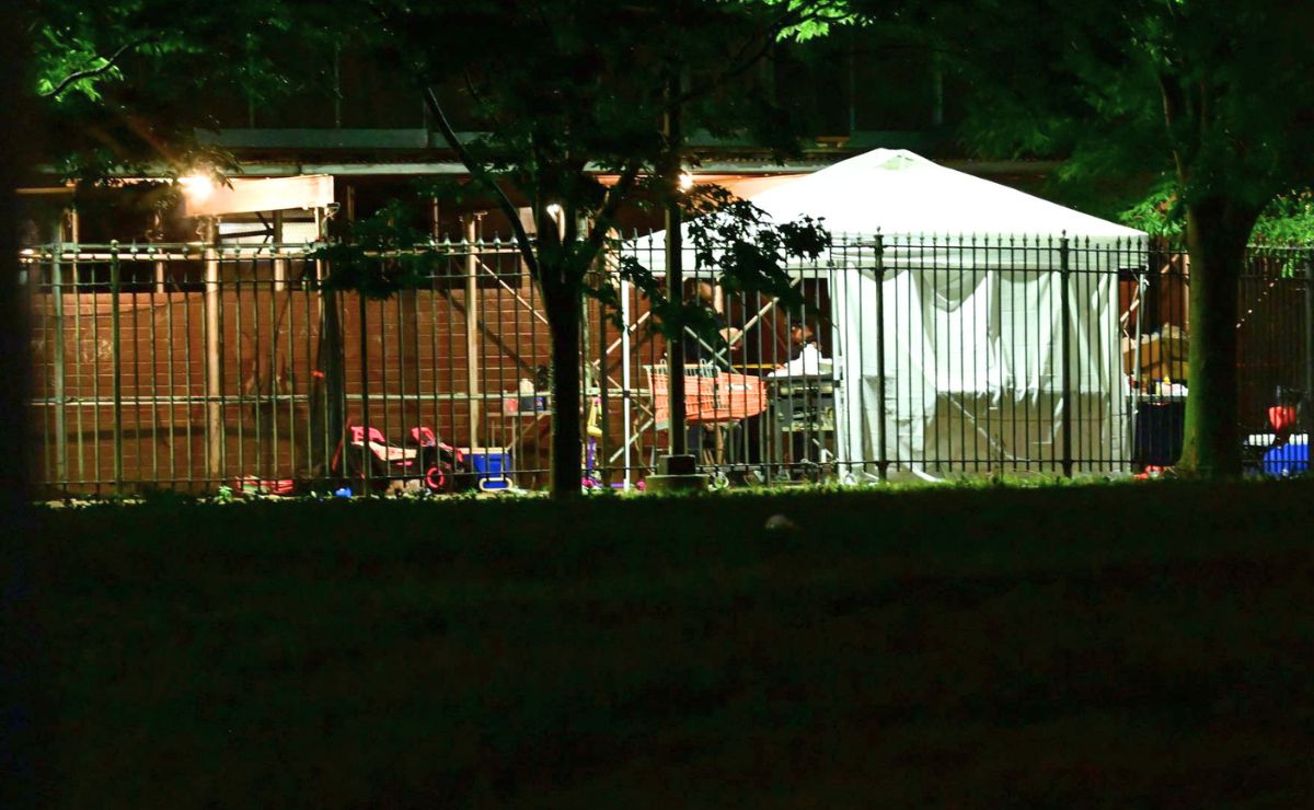 Hombre dispara hacia fiesta del 4 de julio en Nueva York y hiere a 8, entre ellos 4 niños - casa-donde-ocurrio-tiroteo-en-brooklyn-ny