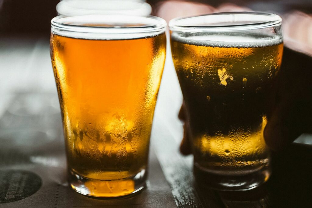 ONG exigen nueva política de alcohol en México tras cinco muertes por festejos del Mundial - cervezas-alcohol-1024x683