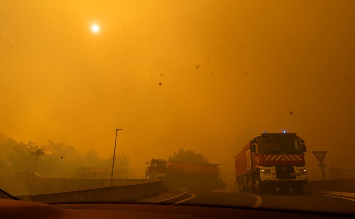 Altas temperaturas alimentan las llamas de los incendios que queman el sur de Europa - incendio-forestal-en-francia