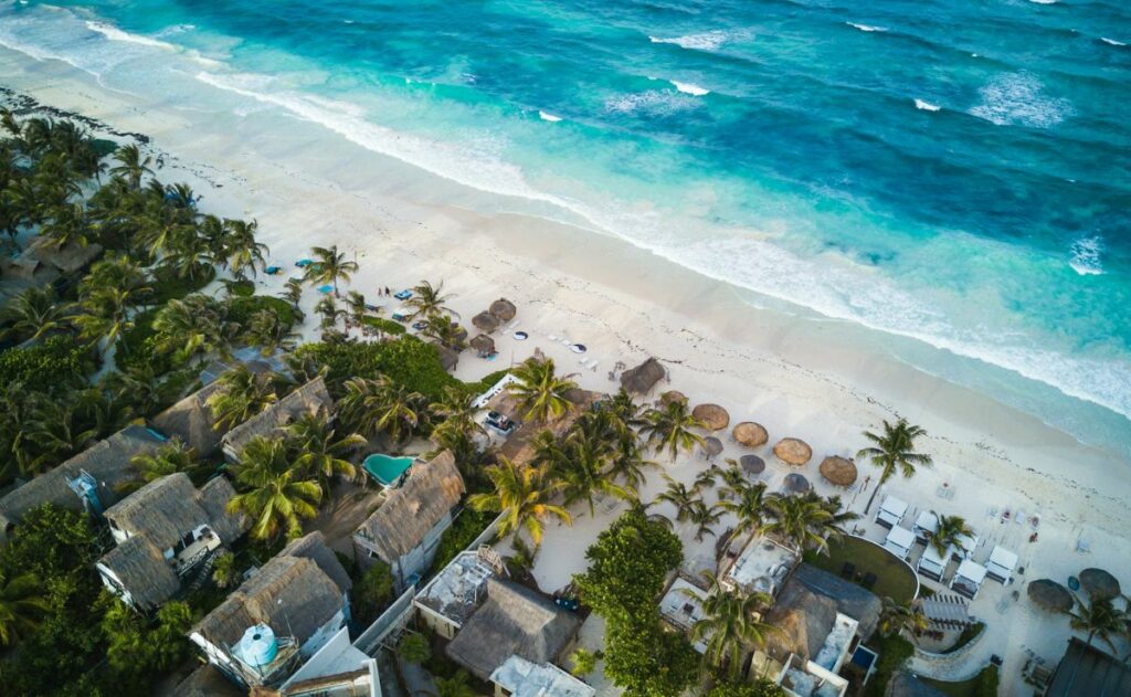 Tulum sumará ocho vuelos para la temporada vacacional de verano - tulum-1024x631