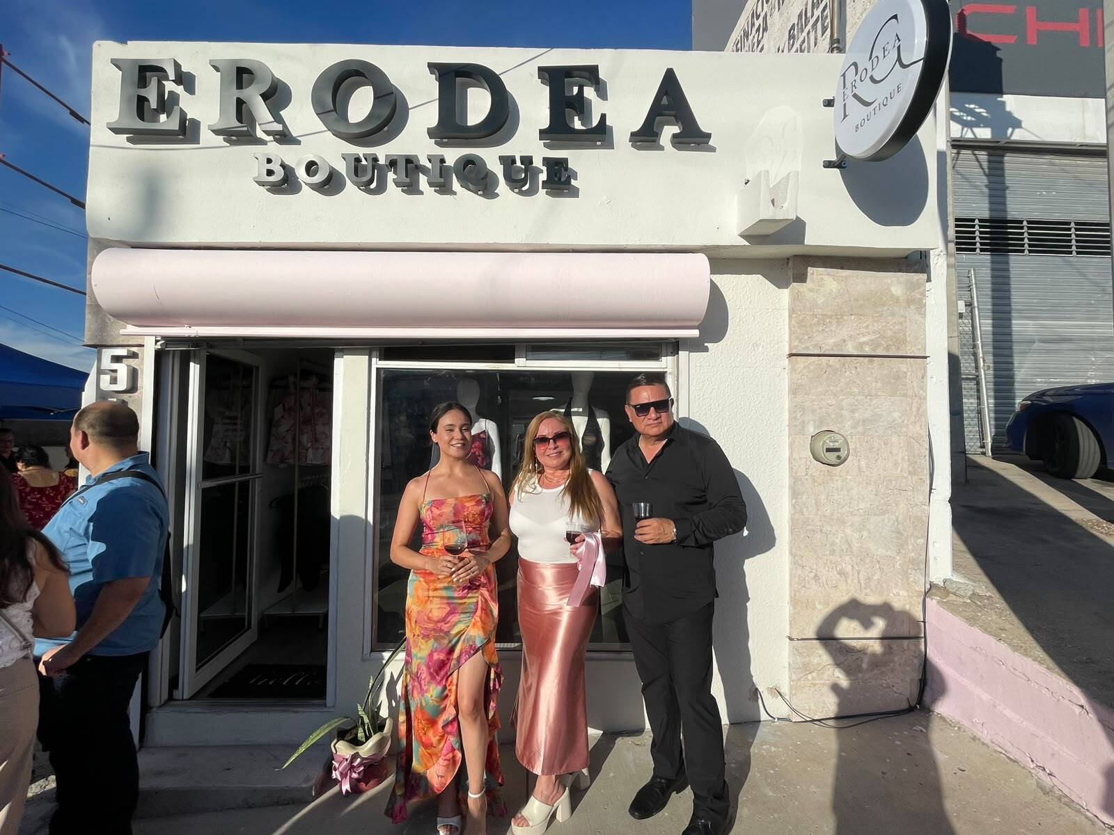 1001015904-703196428-1 Inauguran Erodea Boutique, una opción para vestir con estilo