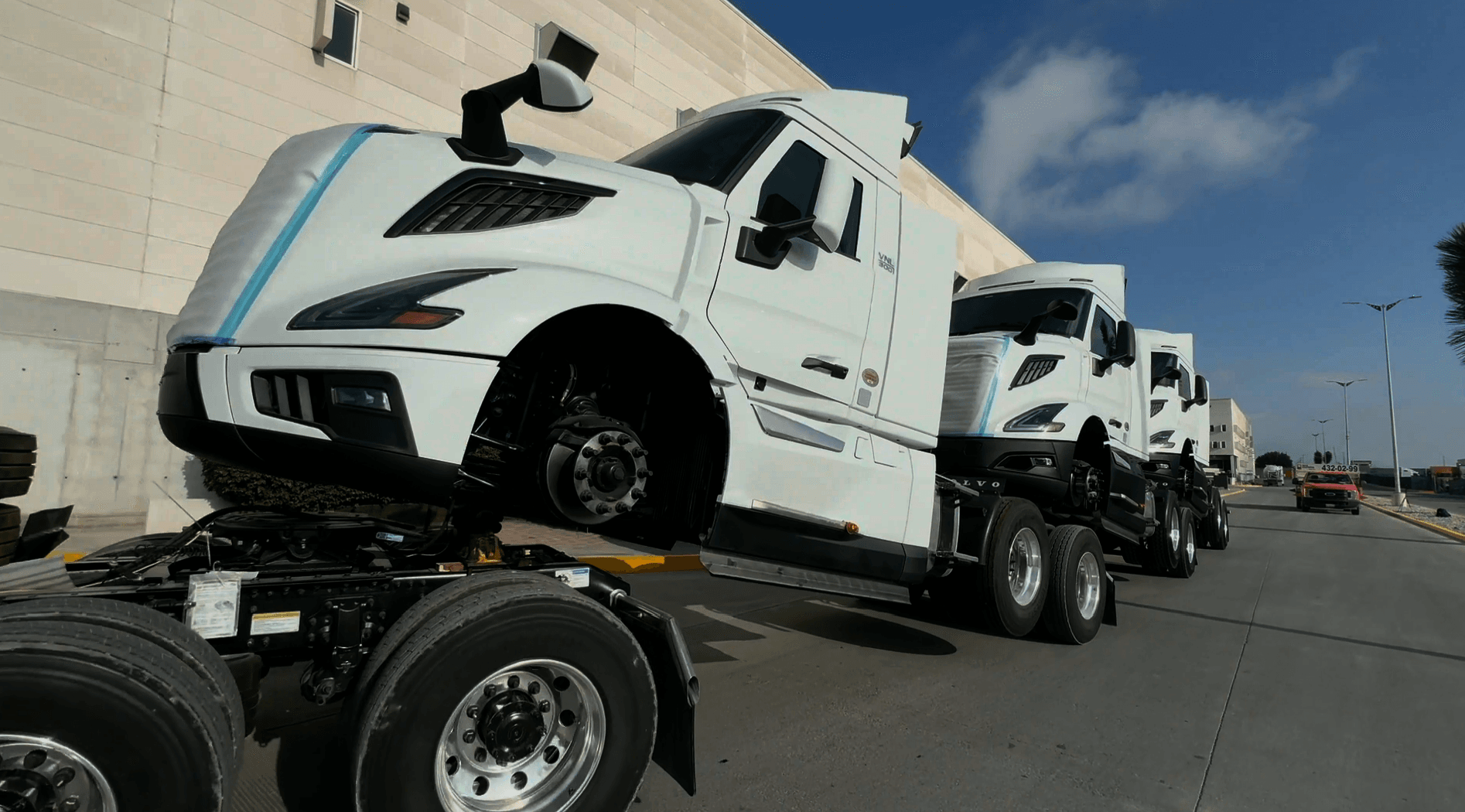 arranca_volvo_exportacion_camiones_jpg_d9dfea4c85 arranca-volvo-exportacion-camiones.jpg