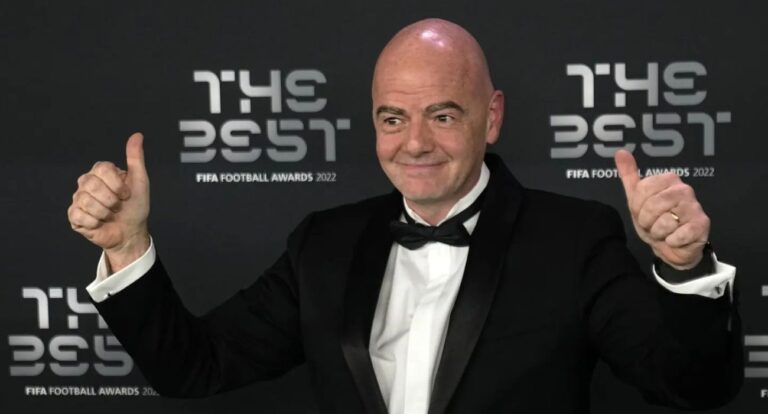 exigen_salida_de_infantino_a0a3e83a18