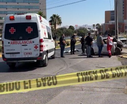 Sujeto intoxicado y desnudo provoca mortal accidente