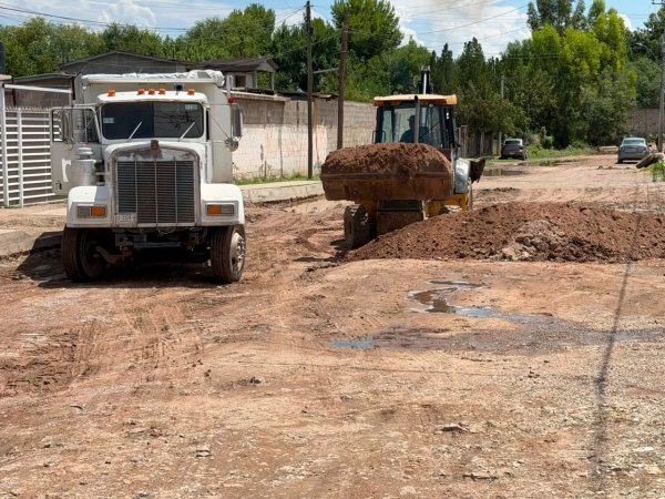 middle-whatsapp-image-20260818-at-93656-am-604789351 Inicia CUM pavimentación en la calle Arturo Gamiz
