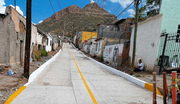 middle-whatsapp-image-20260821-at-100536-am-592347081 Concluye pavimentación de la calle 57 1/2