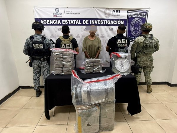 Tras caeto, cae sujeto con 53 kilos de mariguana