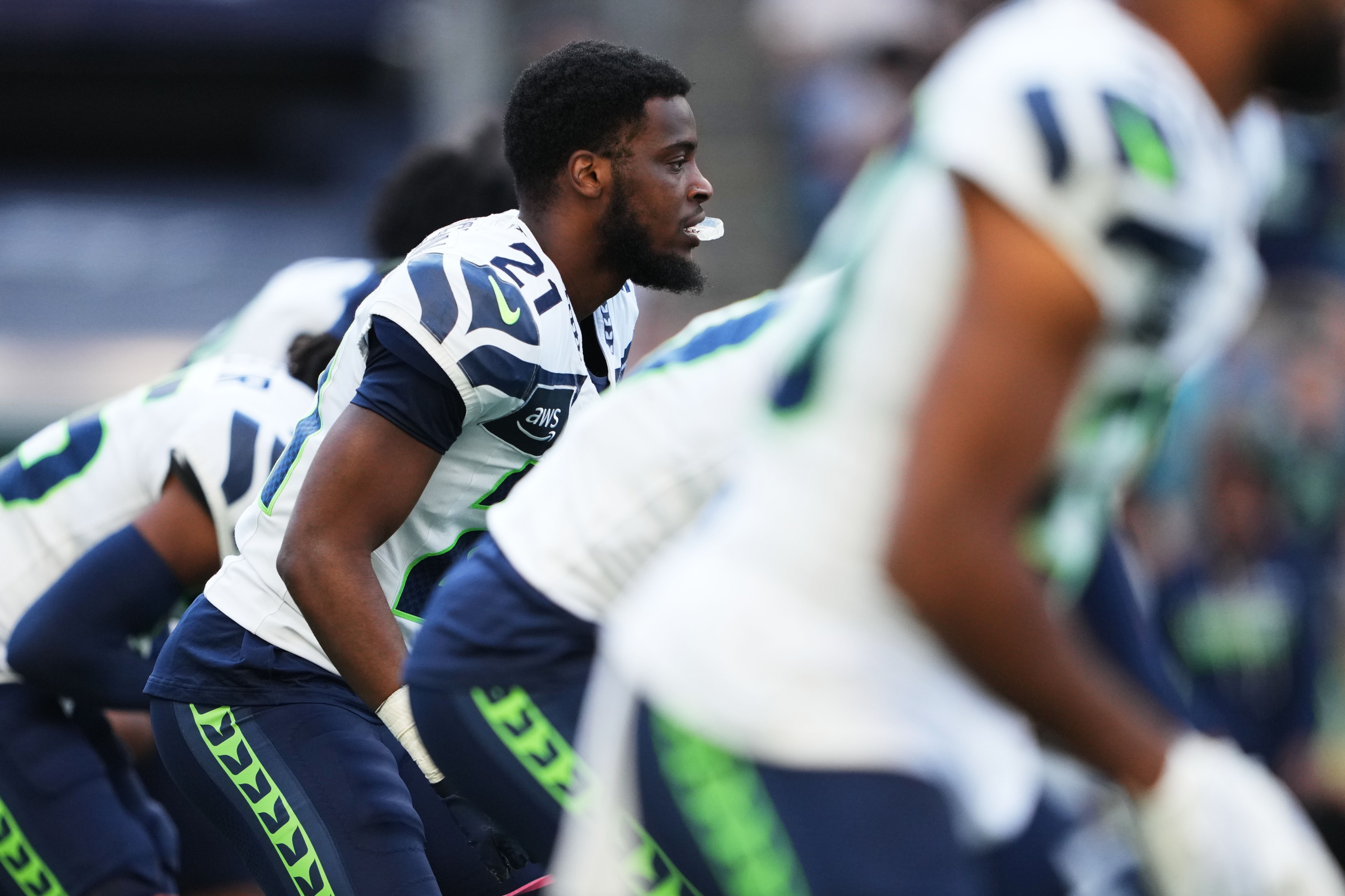 seahawks-witherspoon-acuerdan-contrato-132-millones.jpg