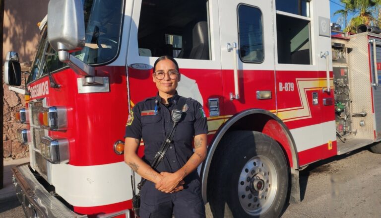 Preparan festejo y regalos por el Día del Bombero