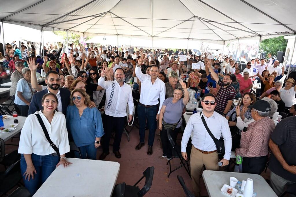 Respaldo ciudadano y festejo anticipado reúnen a 4 mil personas en encuentro con Santiago de la Peña