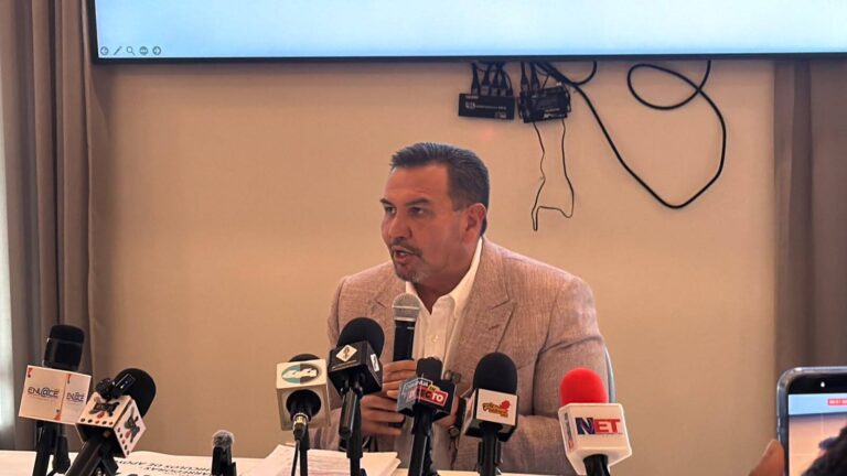 Cruz Pérez Cuéllar se deslinda de accidente en rodeo
