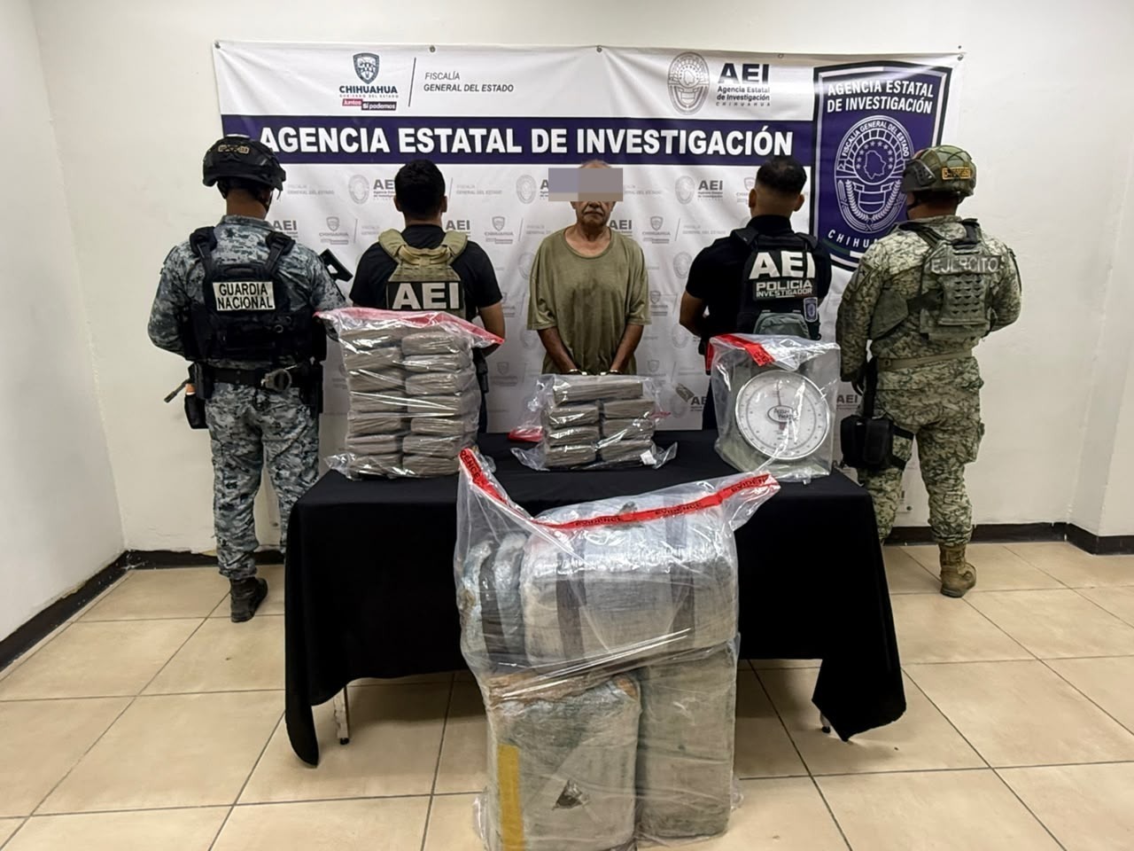 Tras caeto, cae sujeto con 53 kilos de mariguana