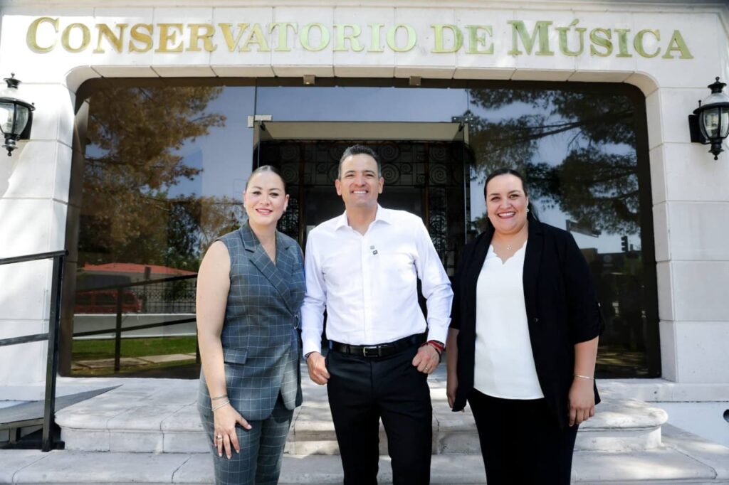 Recorre alcalde instalaciones del Conservatorio de Música