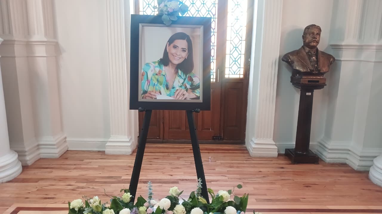 Realizan en cabildo homenaje póstumo a Patricia Ulate