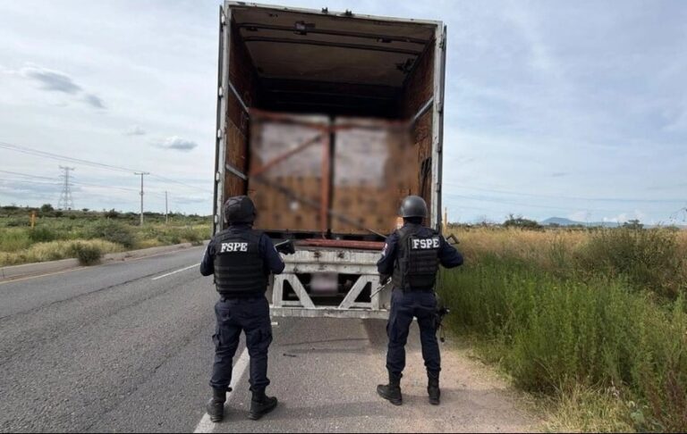 Dos detenidos por trasladar 25 toneladas de cerveza