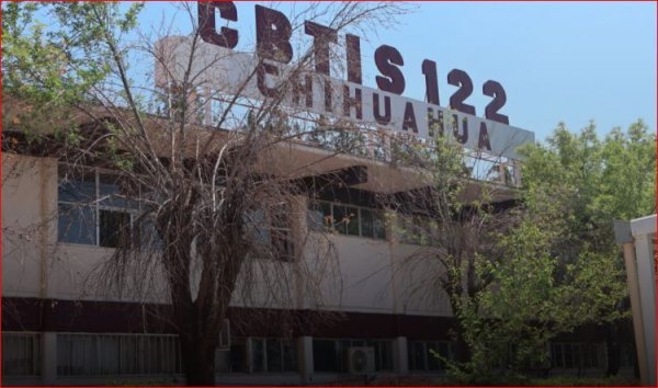 El CBTIS 122 prohibe a sus alumnos “farmear aura” 