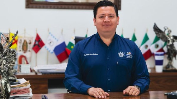 middle-principalpedroolivasubdirectordegobernacion1-145372968 Analizan IMM y Gobernación posible multa a Ramón Ayala por canción interpretada durante el Grito
