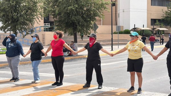 middle-whatsapp-image-20260902-at-112054-am-089623415-1 Normalistas bloquean calles del Centro