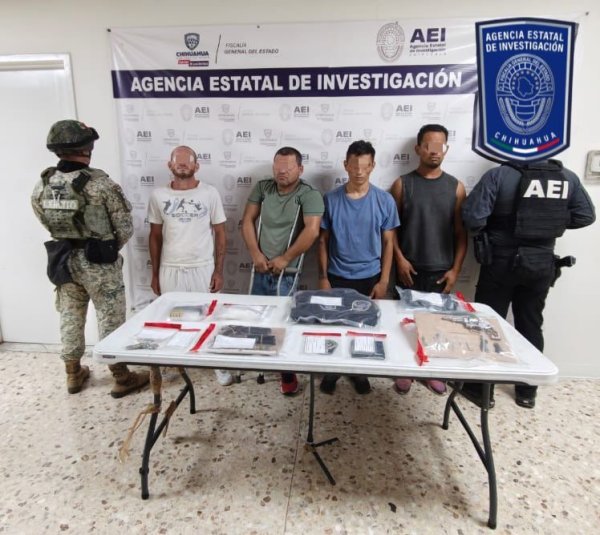 Aseguran explosivo y uniforme de la Dspm tras cateo