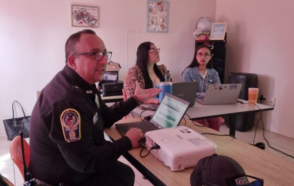 middle-whatsapp-image-20260926-at-101041-am-713589260 Fortalece Policía Municipal prevención en escuelas con charlas preventivas a docentes