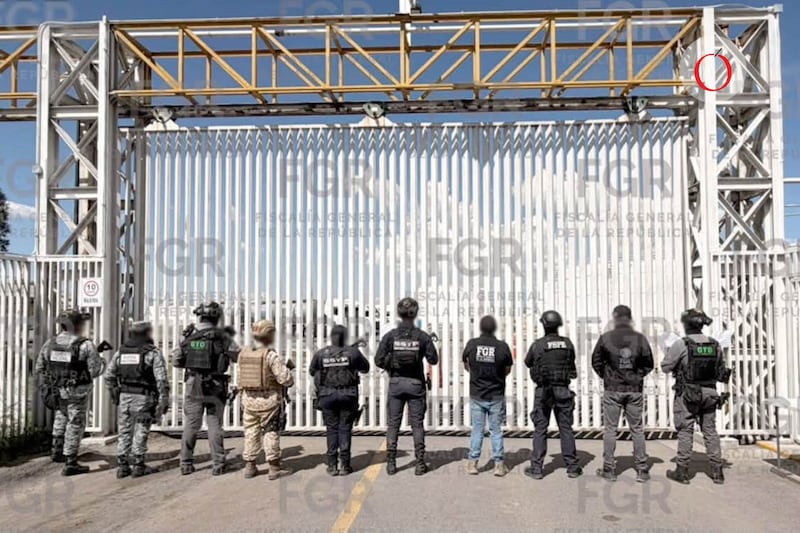 Después de que la FGR asegurara 59 millones de litros de combustible, presuntamente ilícitos, se ha informado que la planta de gas fue inaugurada en el sexenio de Enrique Peña Nieto