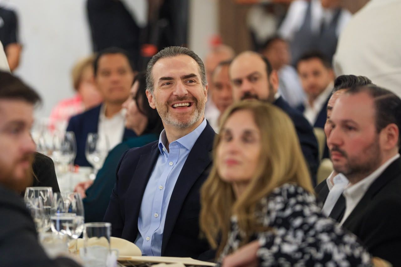 REUNION ALCALDE FIFA LEGADO 1.jpeg
