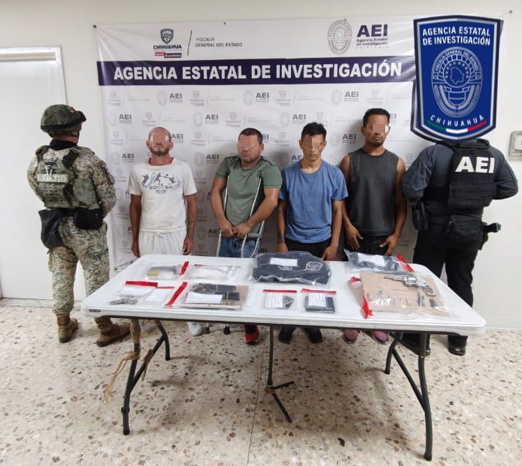 Aseguran explosivo y uniforme de la Dspm tras cateo
