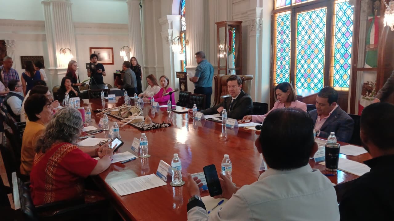 Encabeza Lilia Orozco sesión de cabildo ante ausencia del alcalde