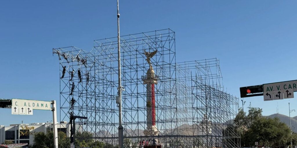 Montan escenario para la gran fiesta patria en Plaza del Ángel