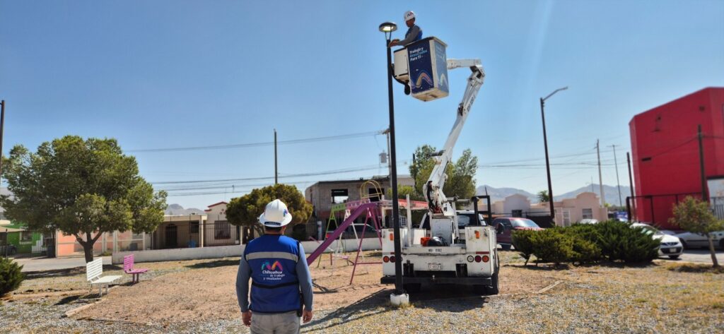 Modernizan parques y espacios públicos con LED