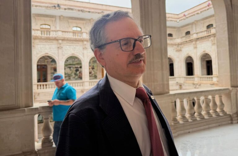Tiene DIF Estatal bajo custodia a mil 100 menores; 80 son bebés
