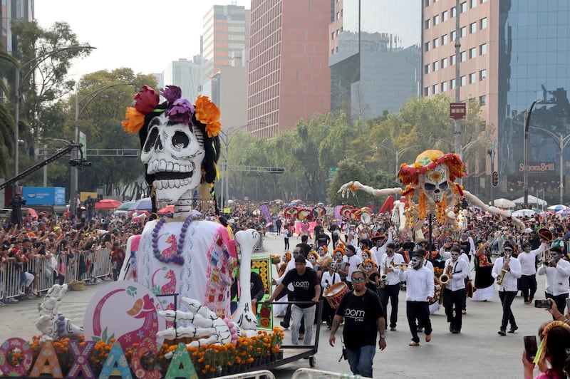 Gran desfile de catrinas en el centro histórico de la Ciudad de México esté 26 de octubre del 2025